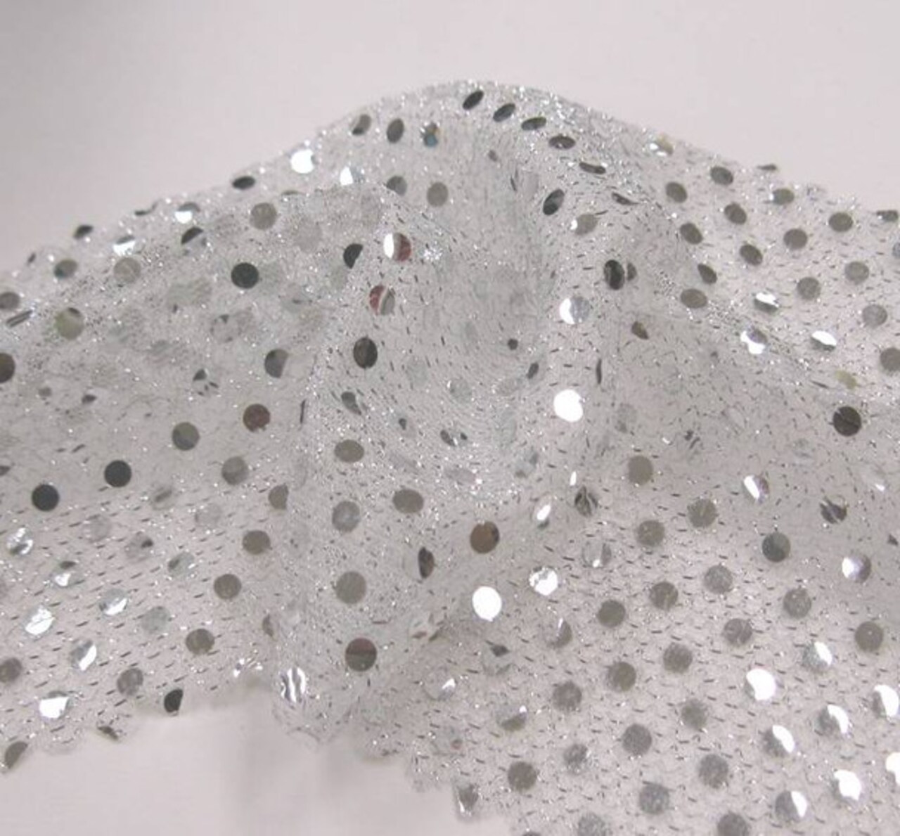 1 Yard White Silver Confetti Dot Sequin Fabric Shimmer Lightweight Costume Event Knit 41/42" Wide